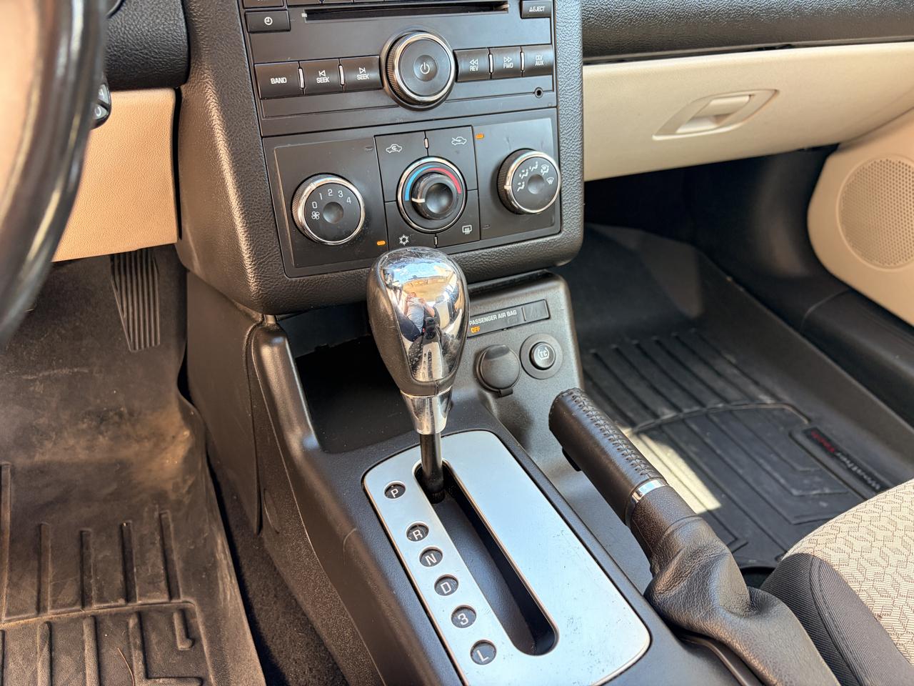 Pontiac G6 Base 2010