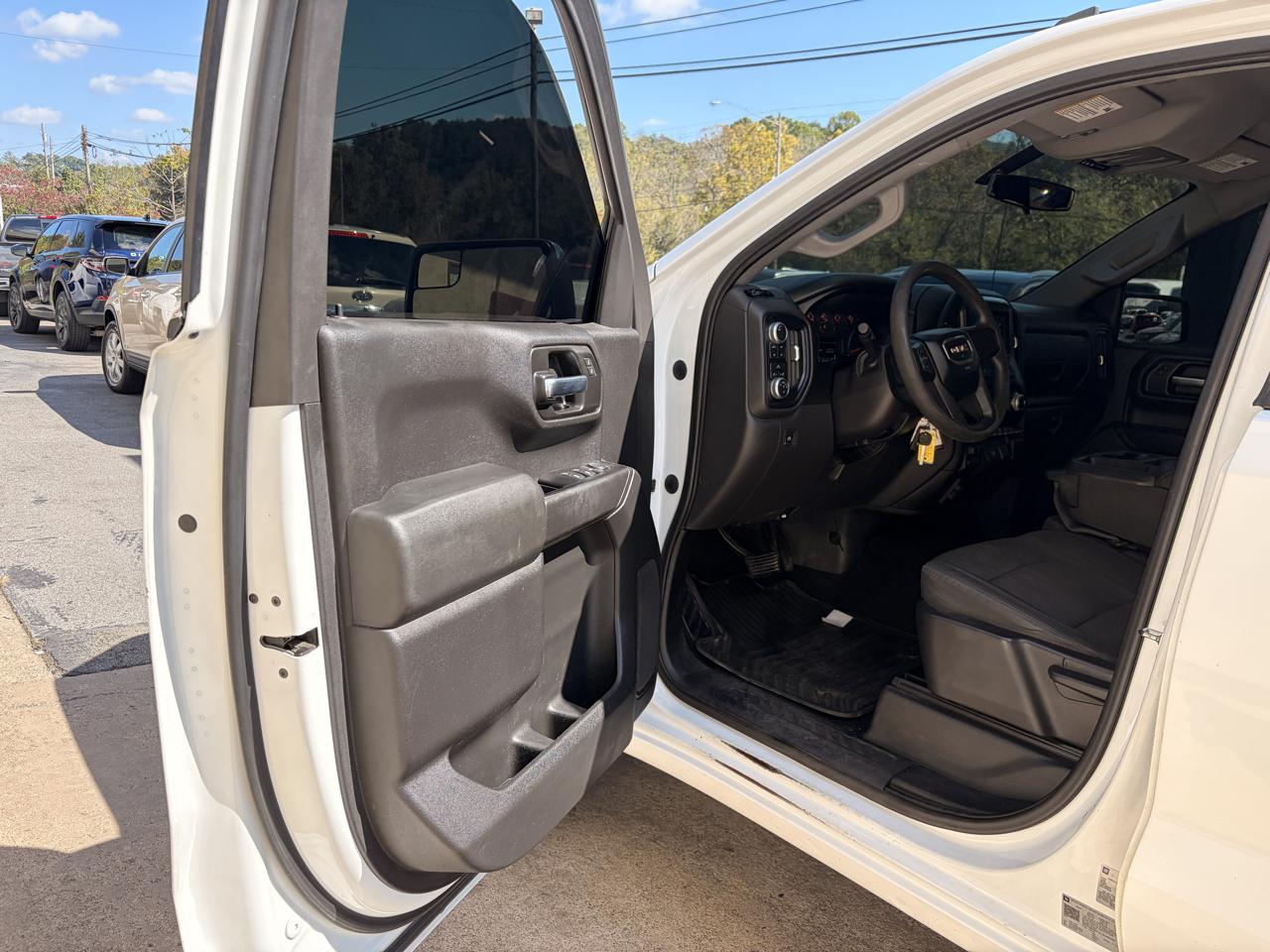 GMC Sierra 1500 Base Crew Cab Long Box 4WD 2020