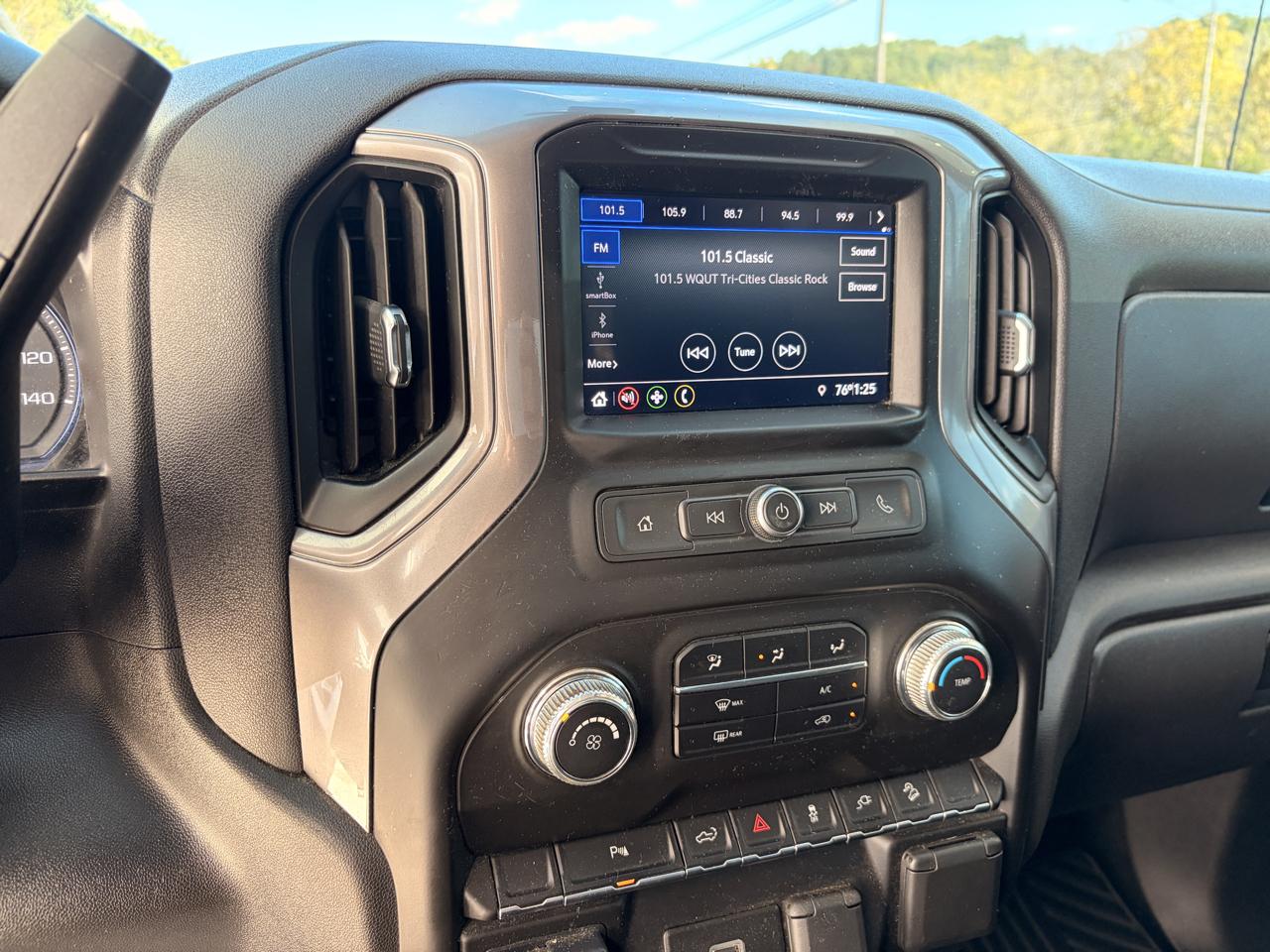 GMC Sierra 1500 Base Crew Cab Long Box 4WD 2020