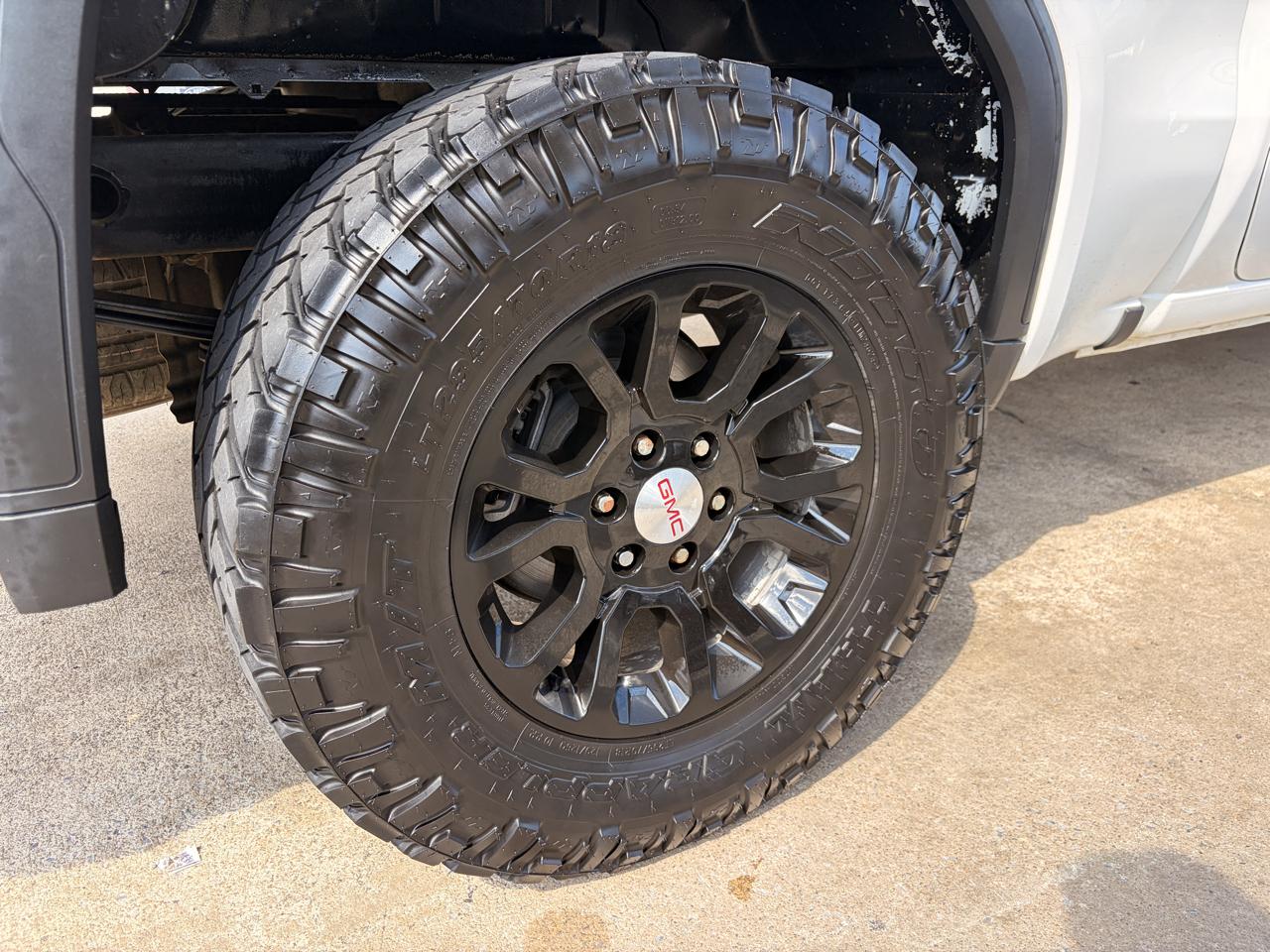 GMC Sierra 1500 Base Crew Cab Long Box 4WD 2020