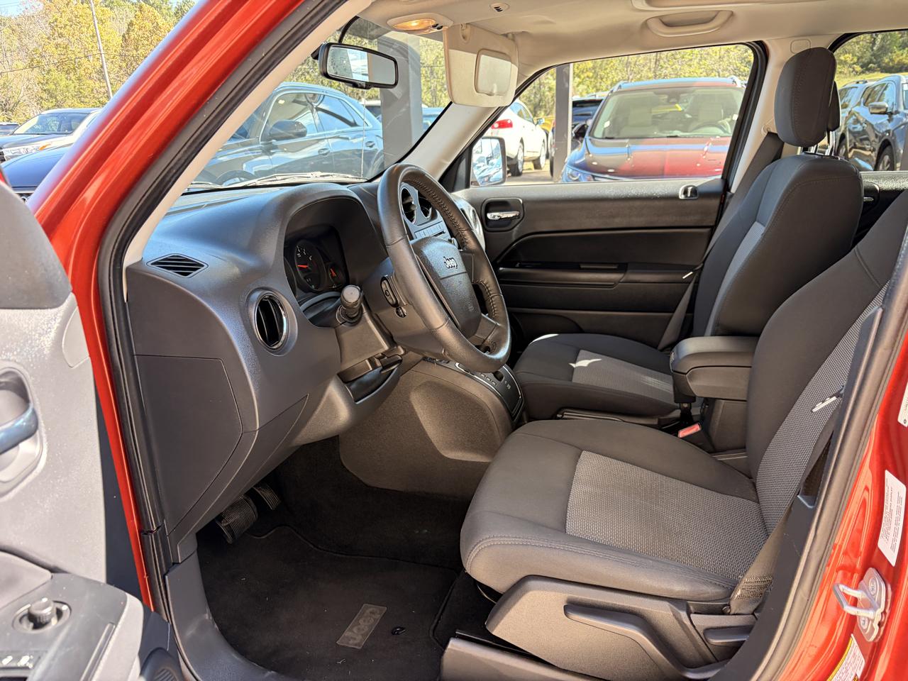 Jeep Patriot Sport 2WD 2010