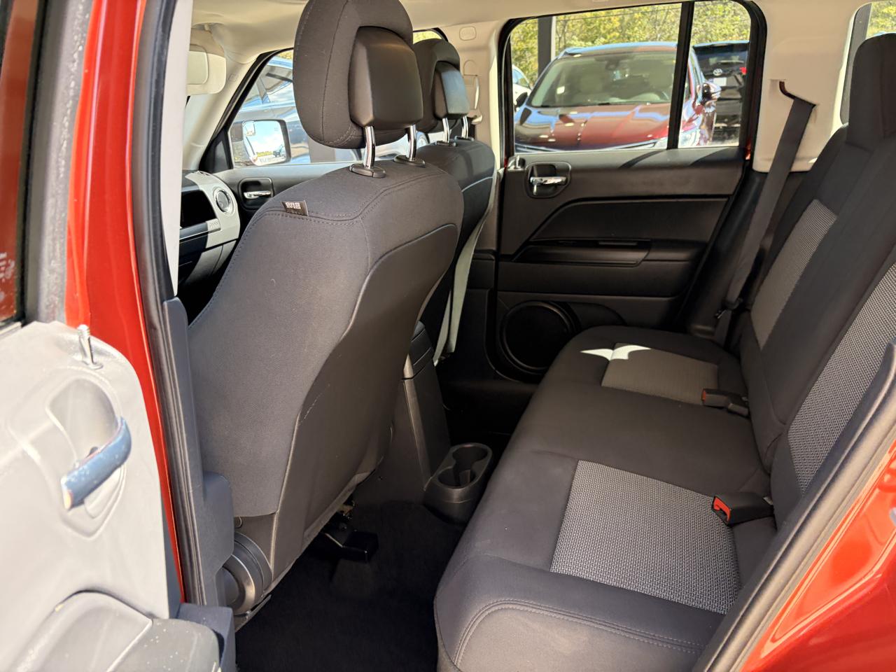 Jeep Patriot Sport 2WD 2010