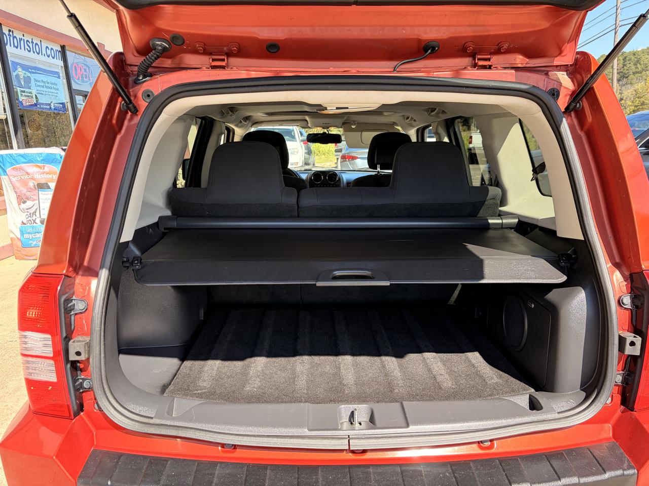 Jeep Patriot Sport 2WD 2010