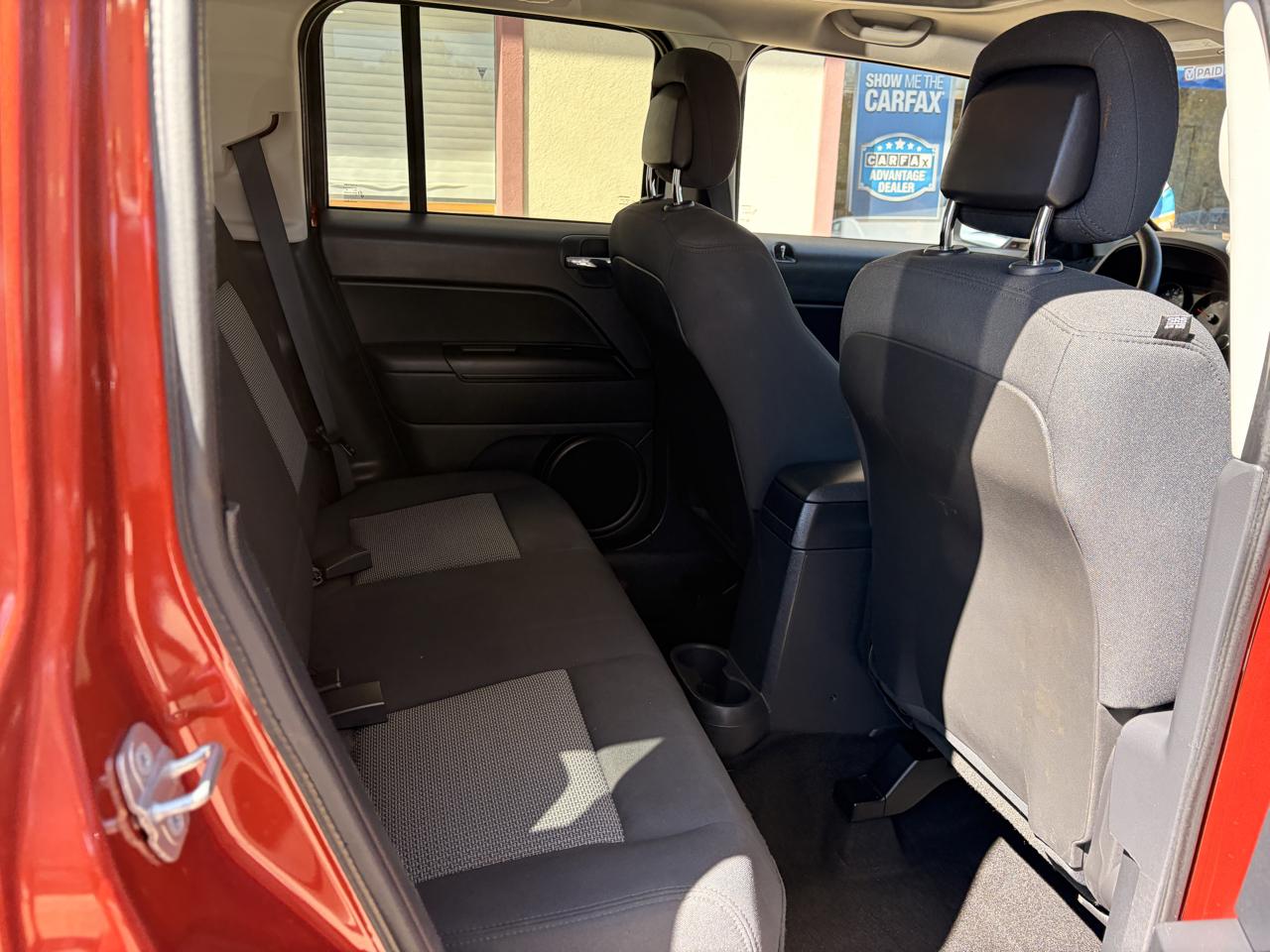Jeep Patriot Sport 2WD 2010