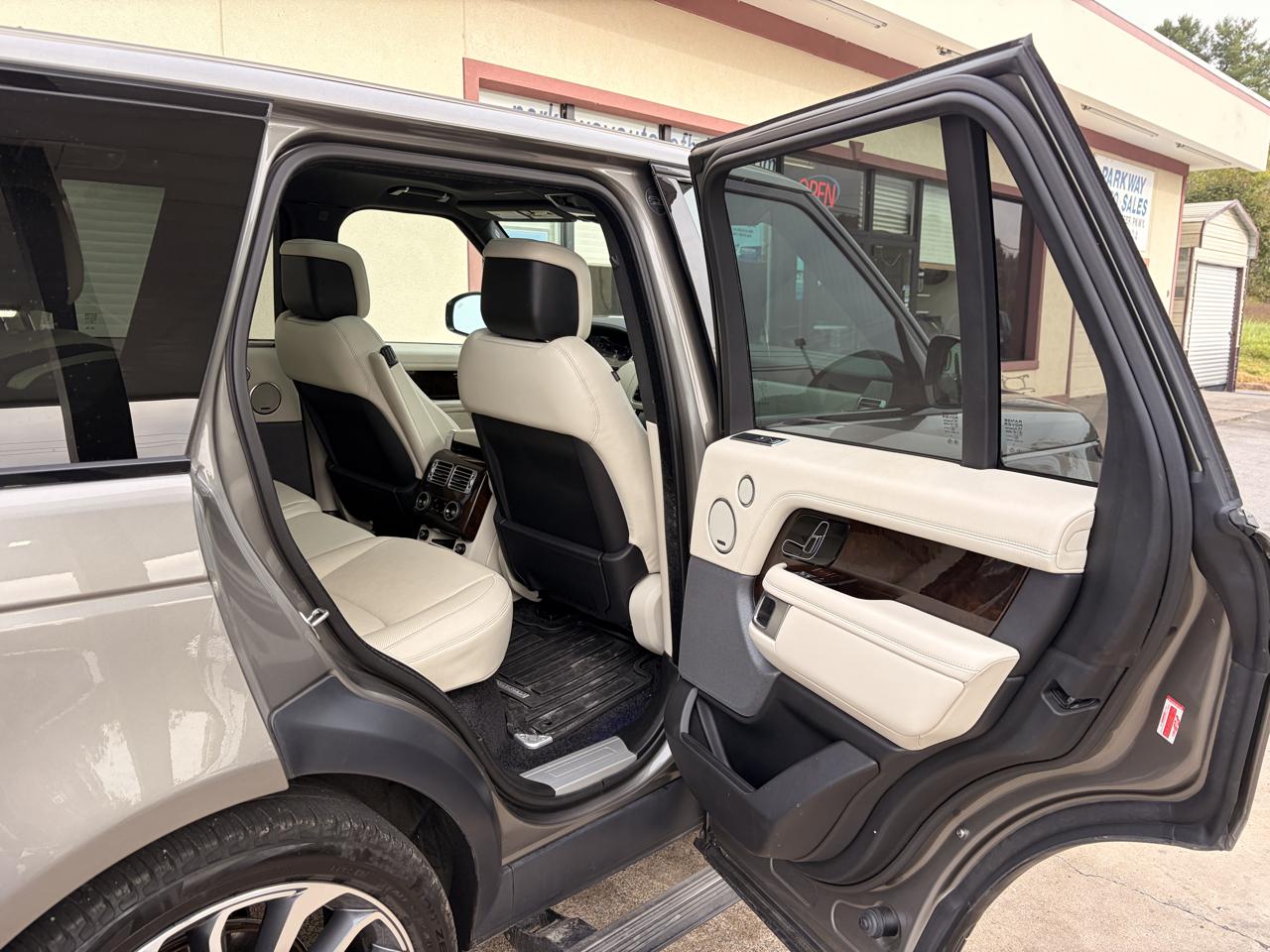 Land Rover Range Rover photo 17