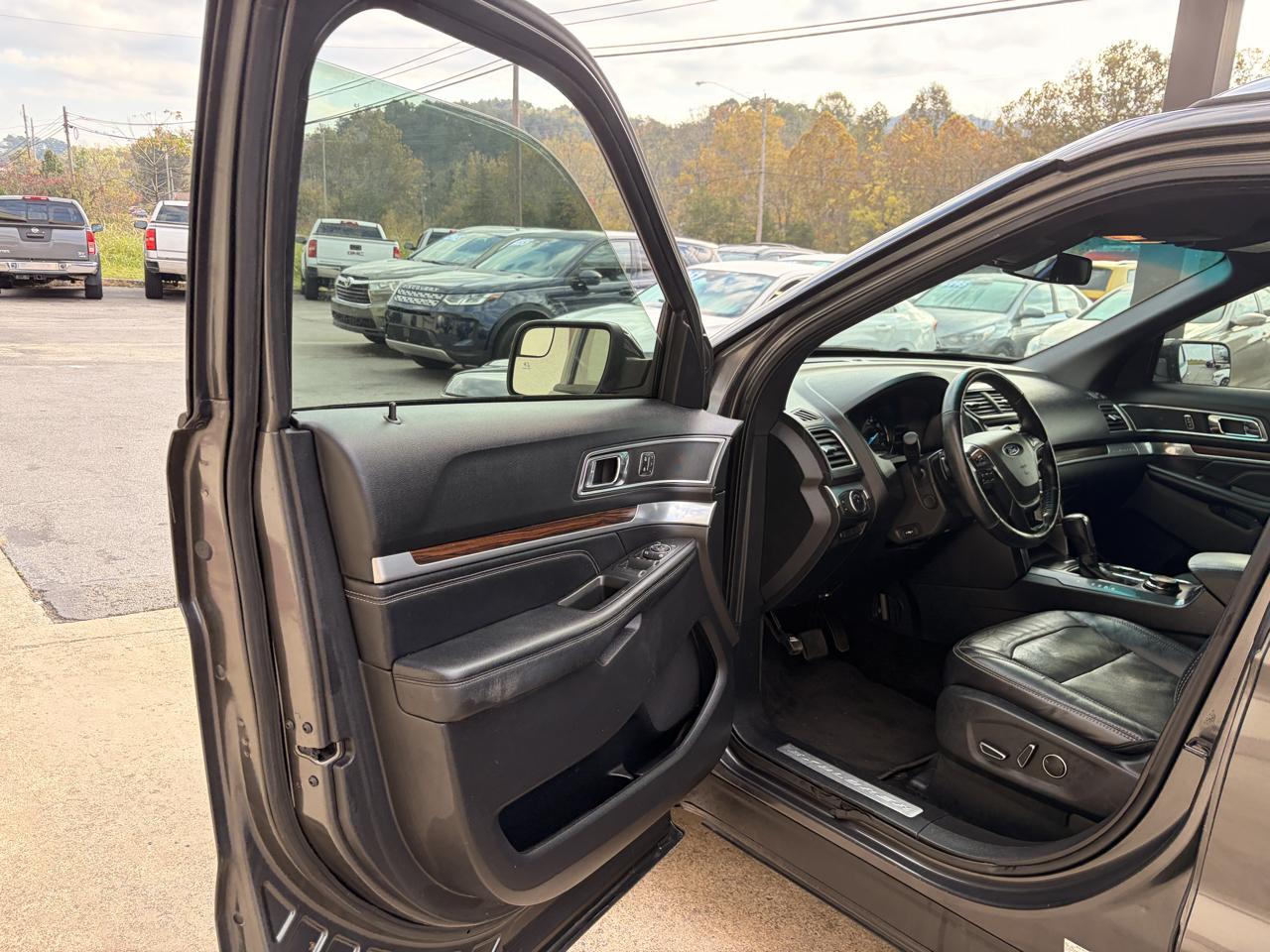 Ford Explorer Limited 4WD 2016