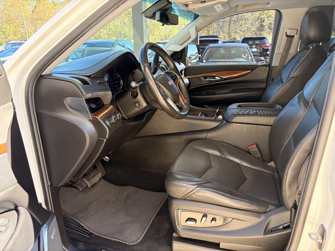 Cadillac Escalade Luxury 4WD 2018