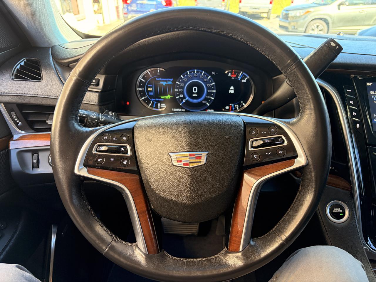 Cadillac Escalade Luxury 4WD 2018