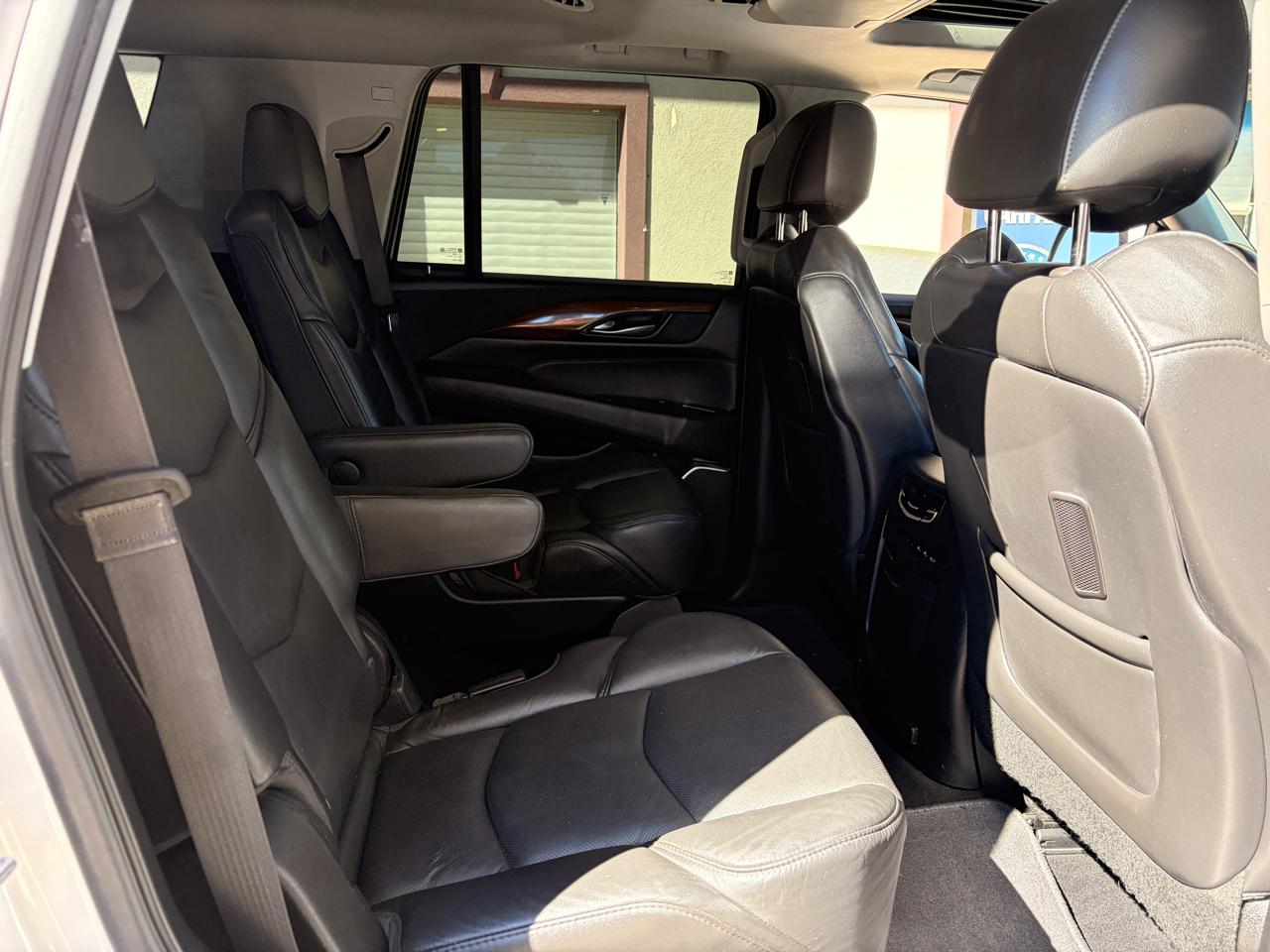 Cadillac Escalade Luxury 4WD 2018