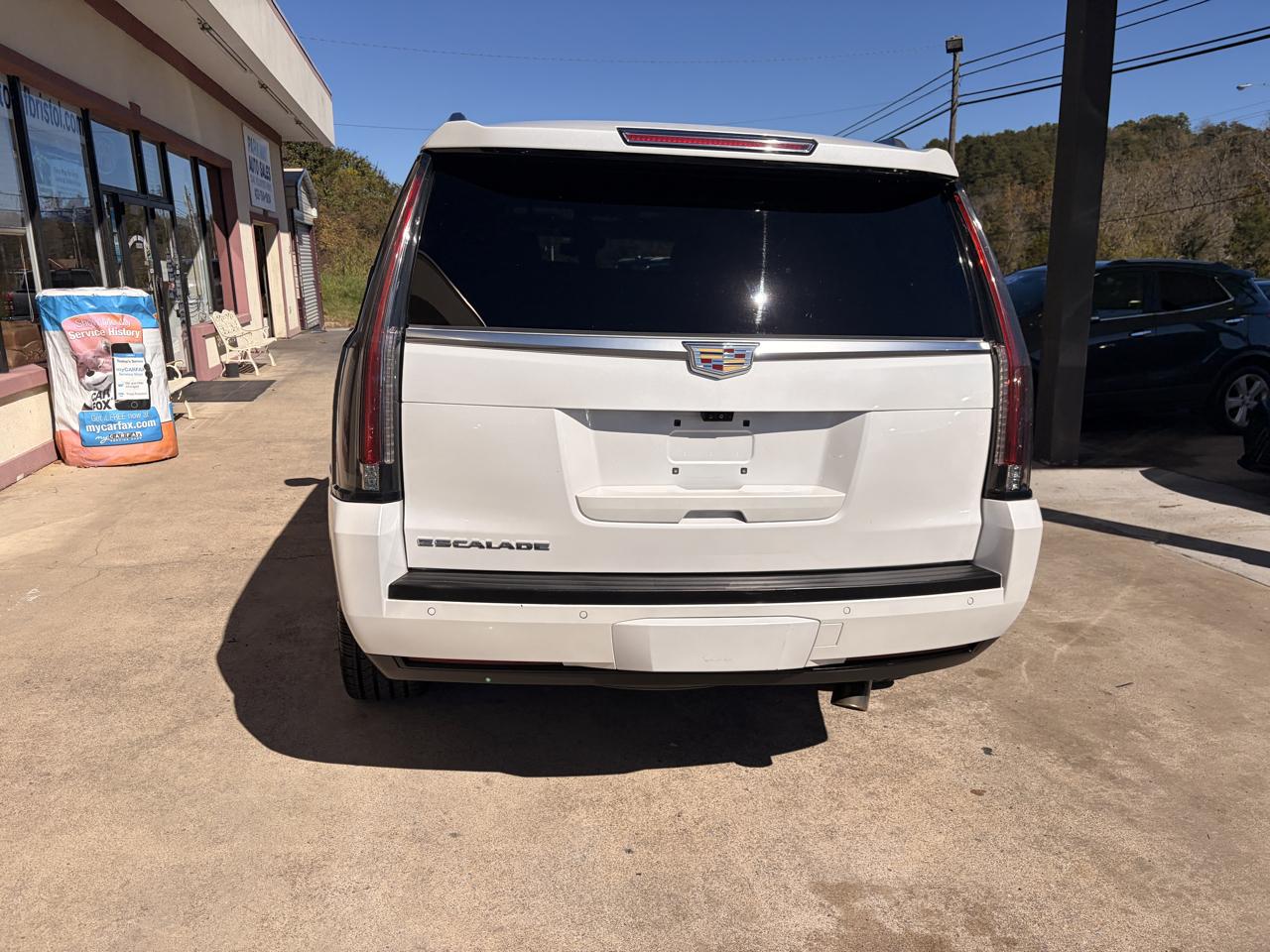 Cadillac Escalade Luxury 4WD 2018