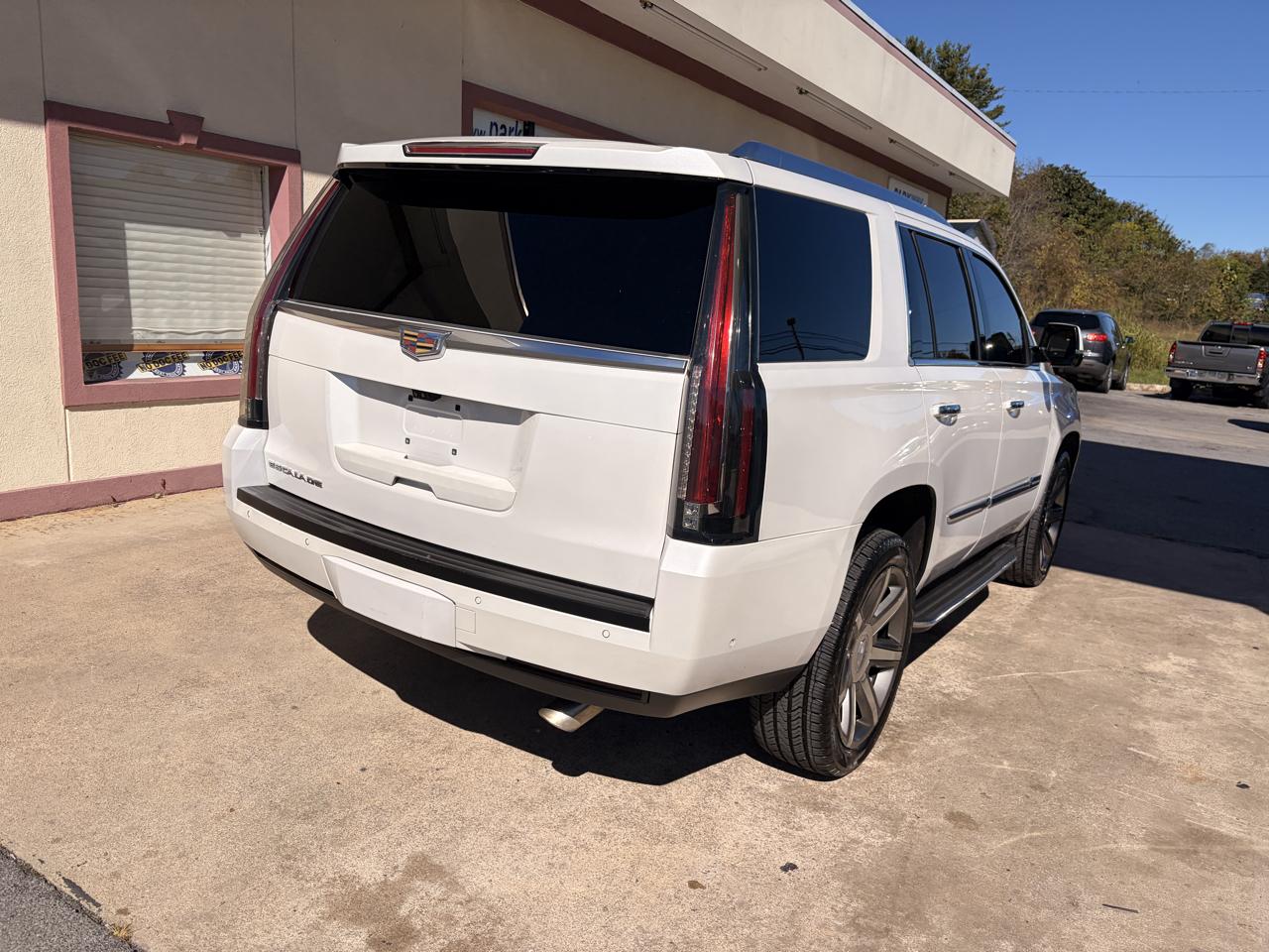 Cadillac Escalade Luxury 4WD 2018