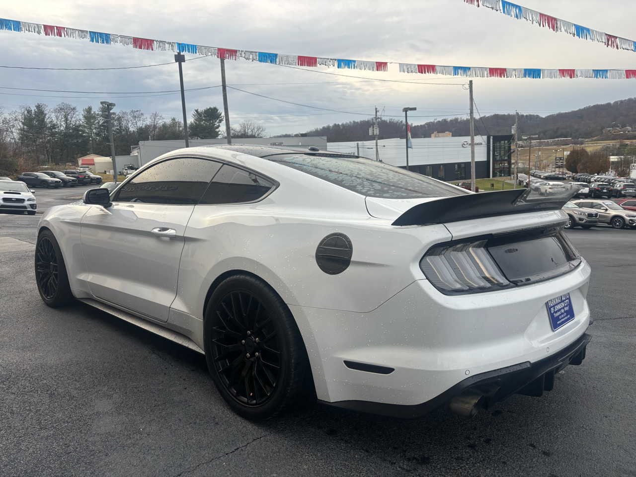 2020 Ford Mustang EcoBoost photo 2