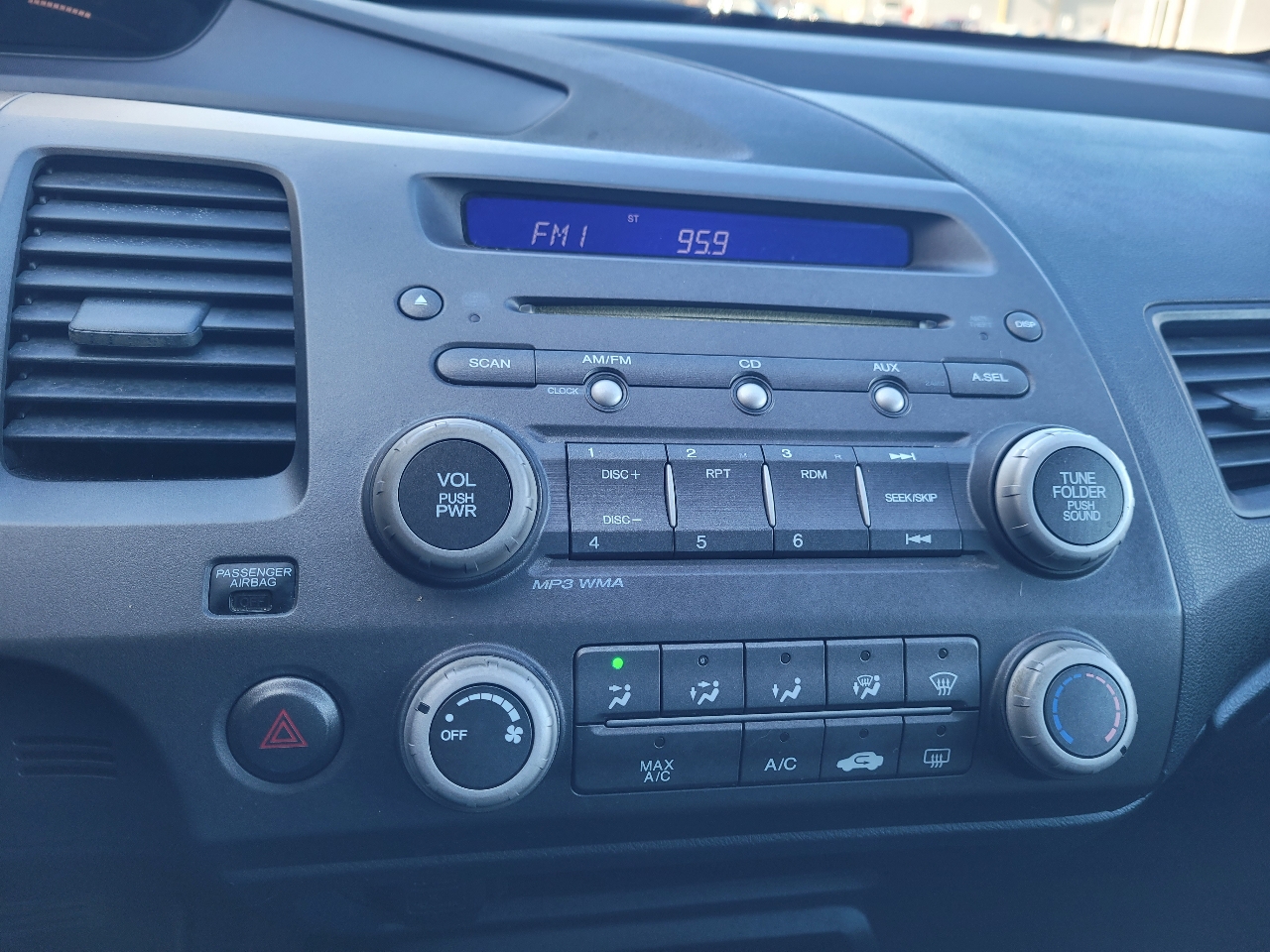 Honda Civic LX-S Sedan 5-Speed AT 2009