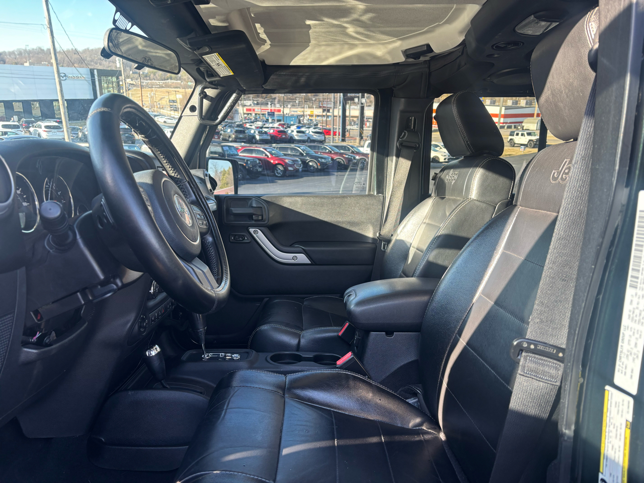 Jeep Wrangler Unlimited Sahara 4WD 2012