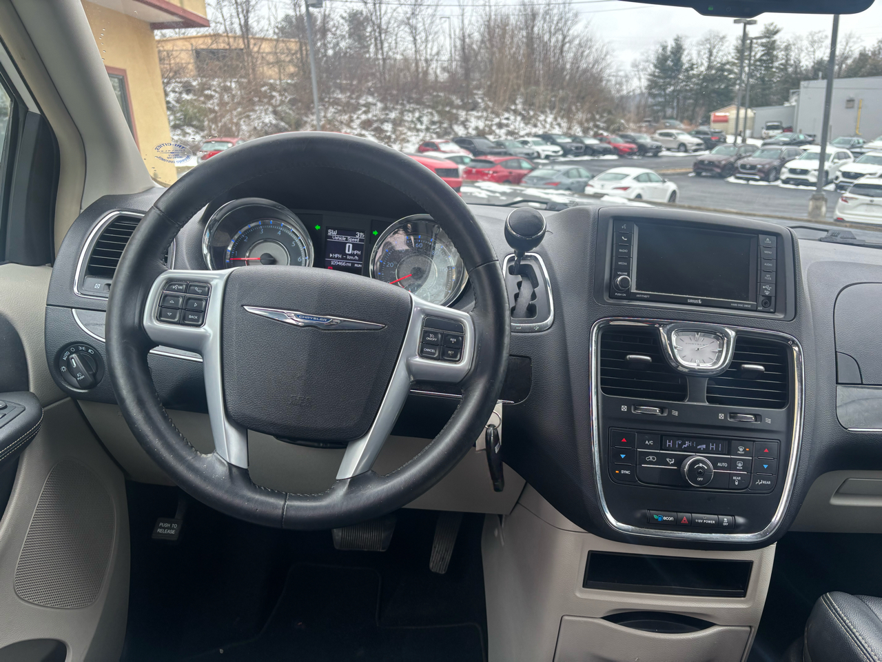 Chrysler Town & Country Touring 2013