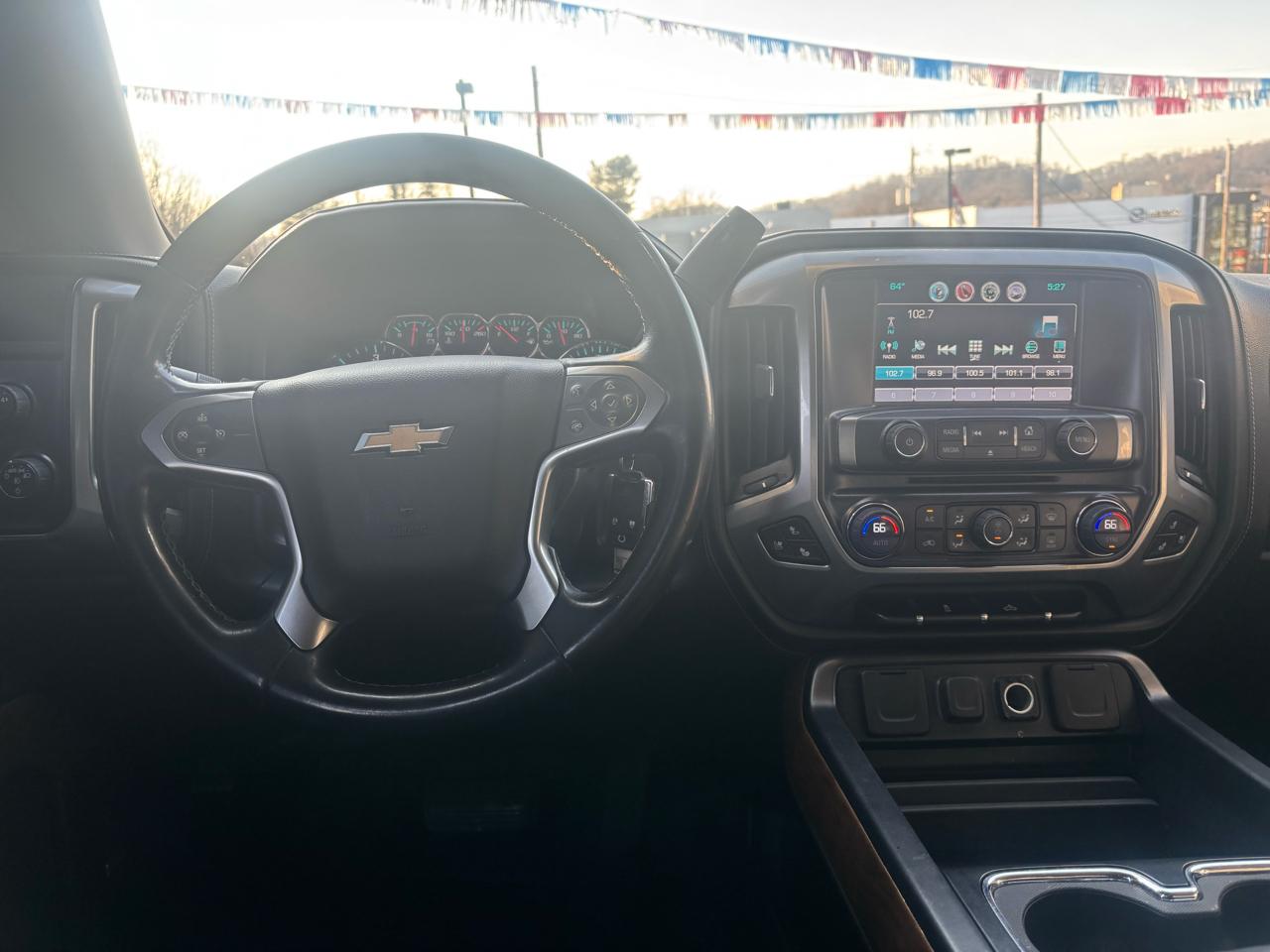 Chevrolet Silverado 1500 LTZ Crew Cab 4WD 2016