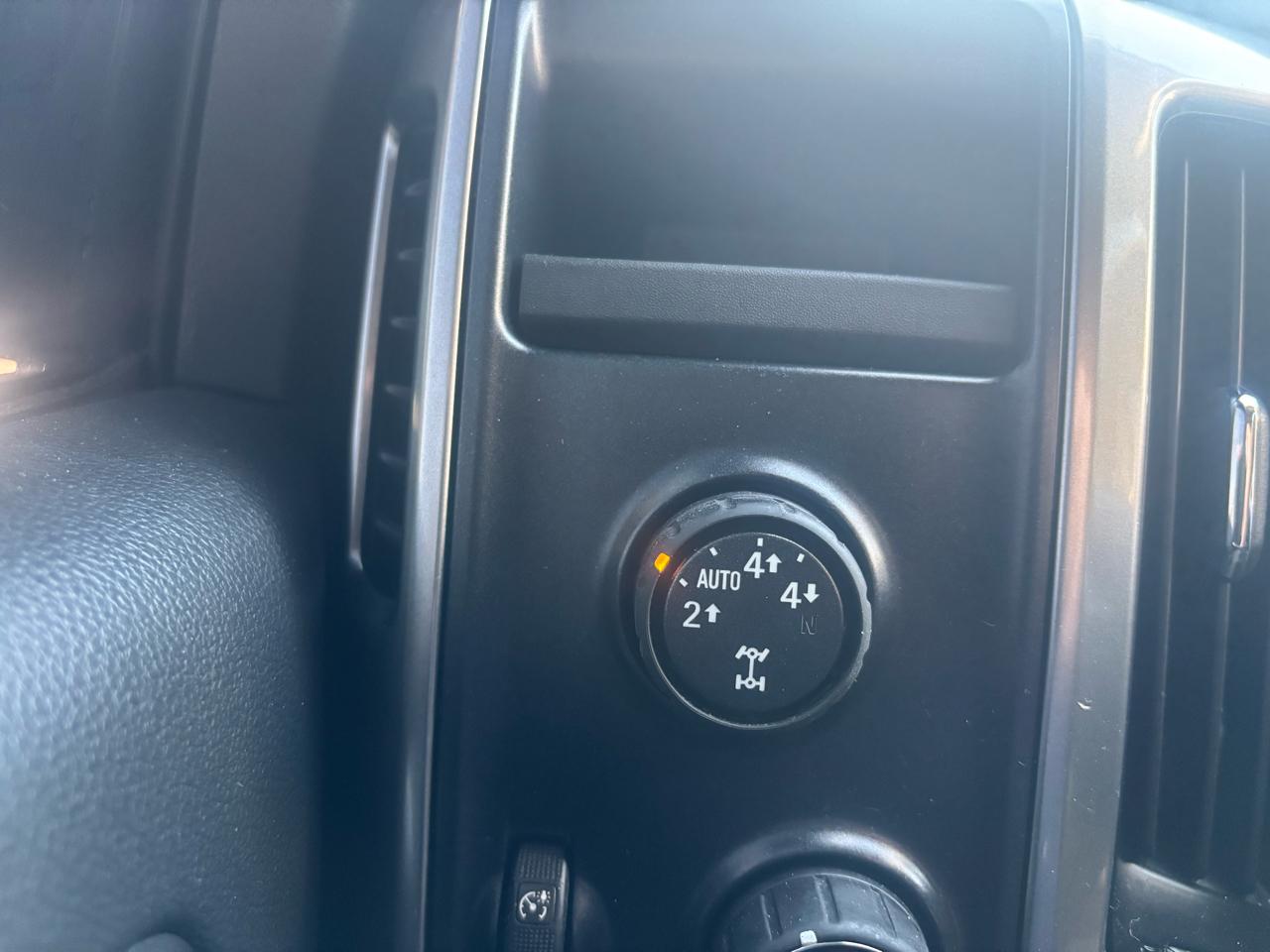 Chevrolet Silverado 1500 LTZ Crew Cab 4WD 2016