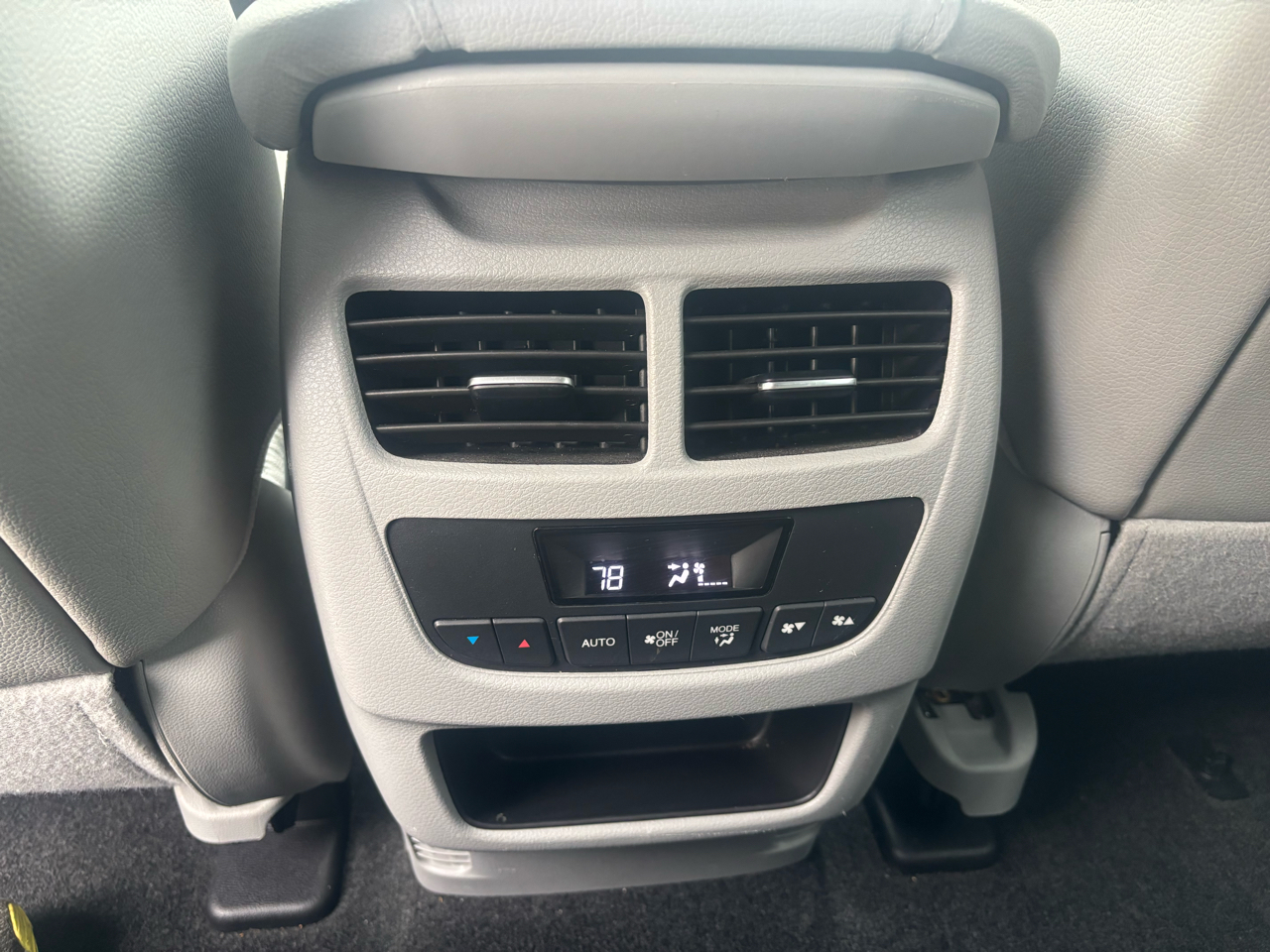 Acura MDX SH-AWD 9-Spd AT w/Tech Package 2016