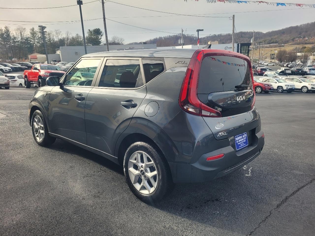 Kia Soul LX CVT 2022