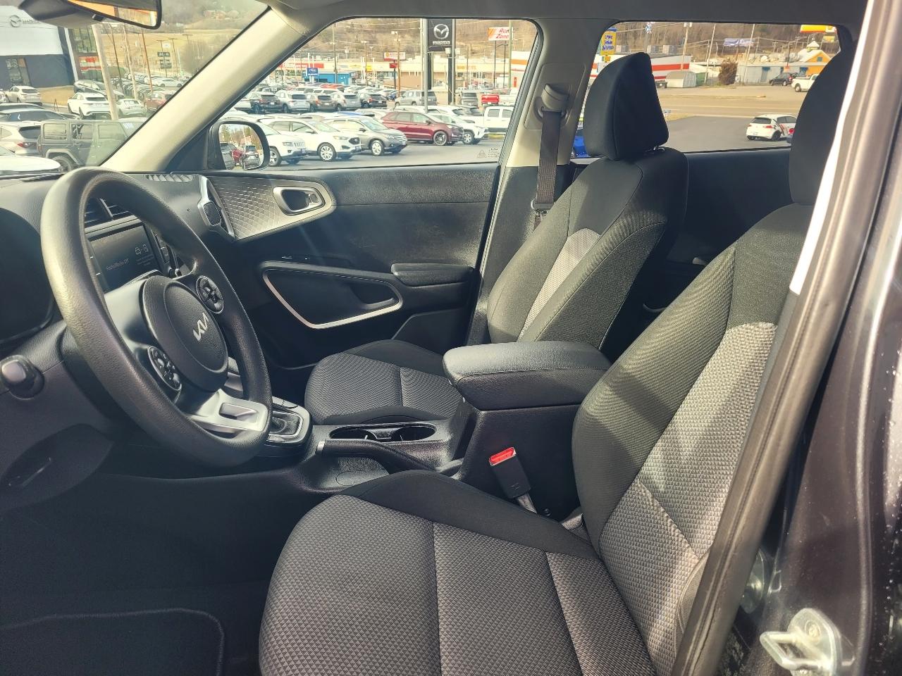 Kia Soul LX CVT 2022