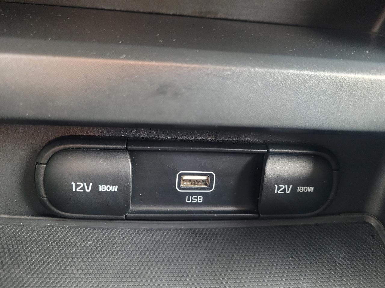 Kia Soul LX CVT 2022