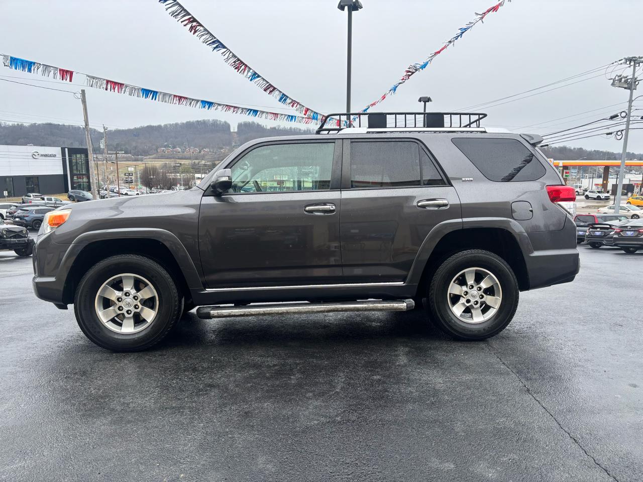 Toyota 4Runner SR5 4WD 2011