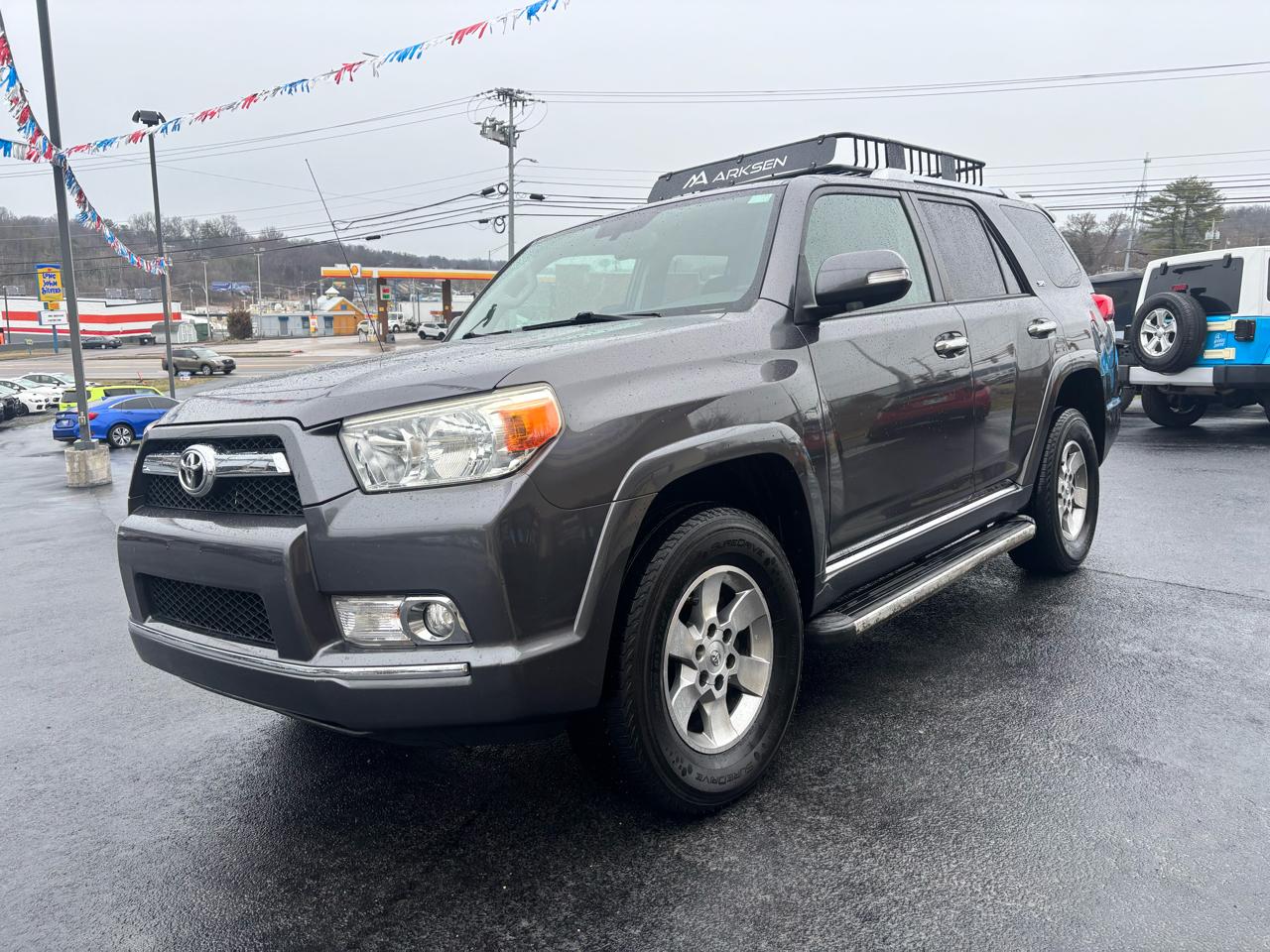 Toyota 4Runner SR5 4WD 2011