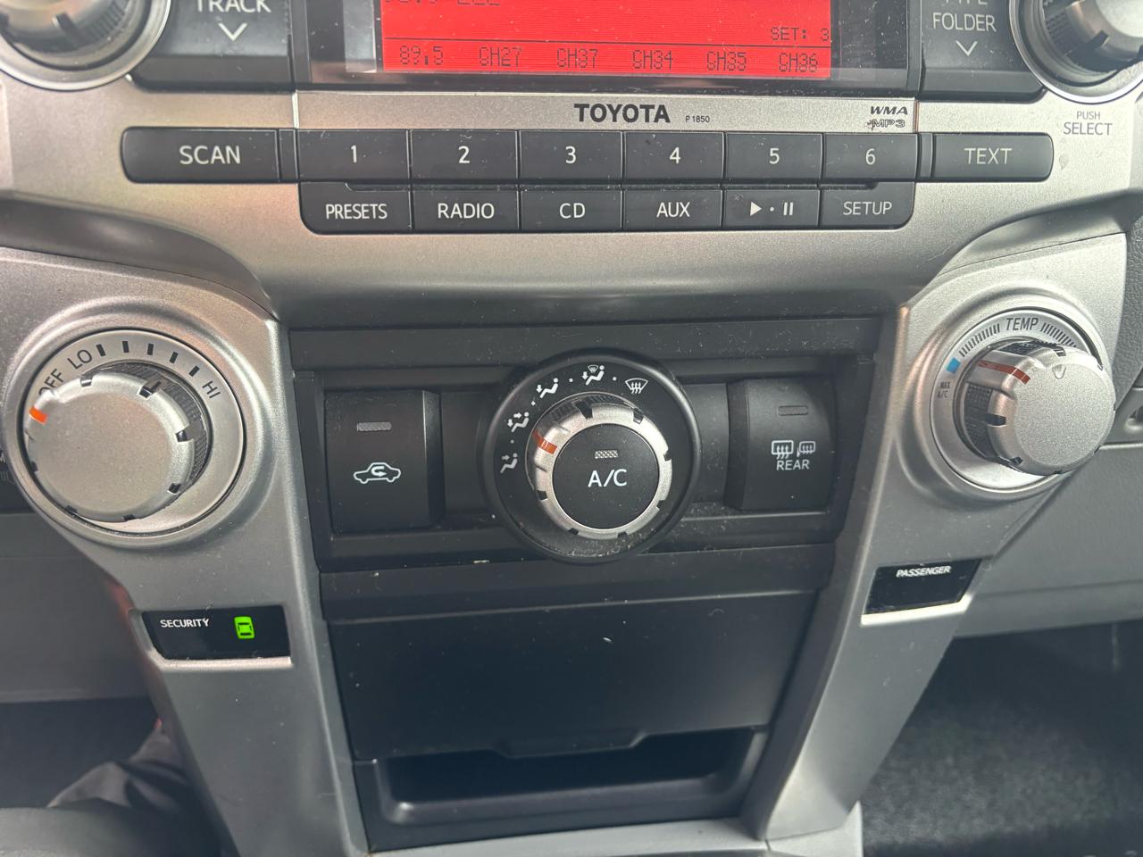 Toyota 4Runner SR5 4WD 2011