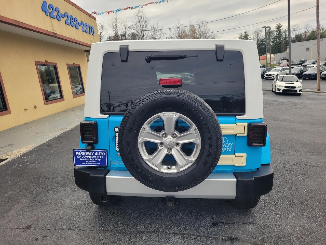 Jeep Wrangler Unlimited Sahara 4WD 2017