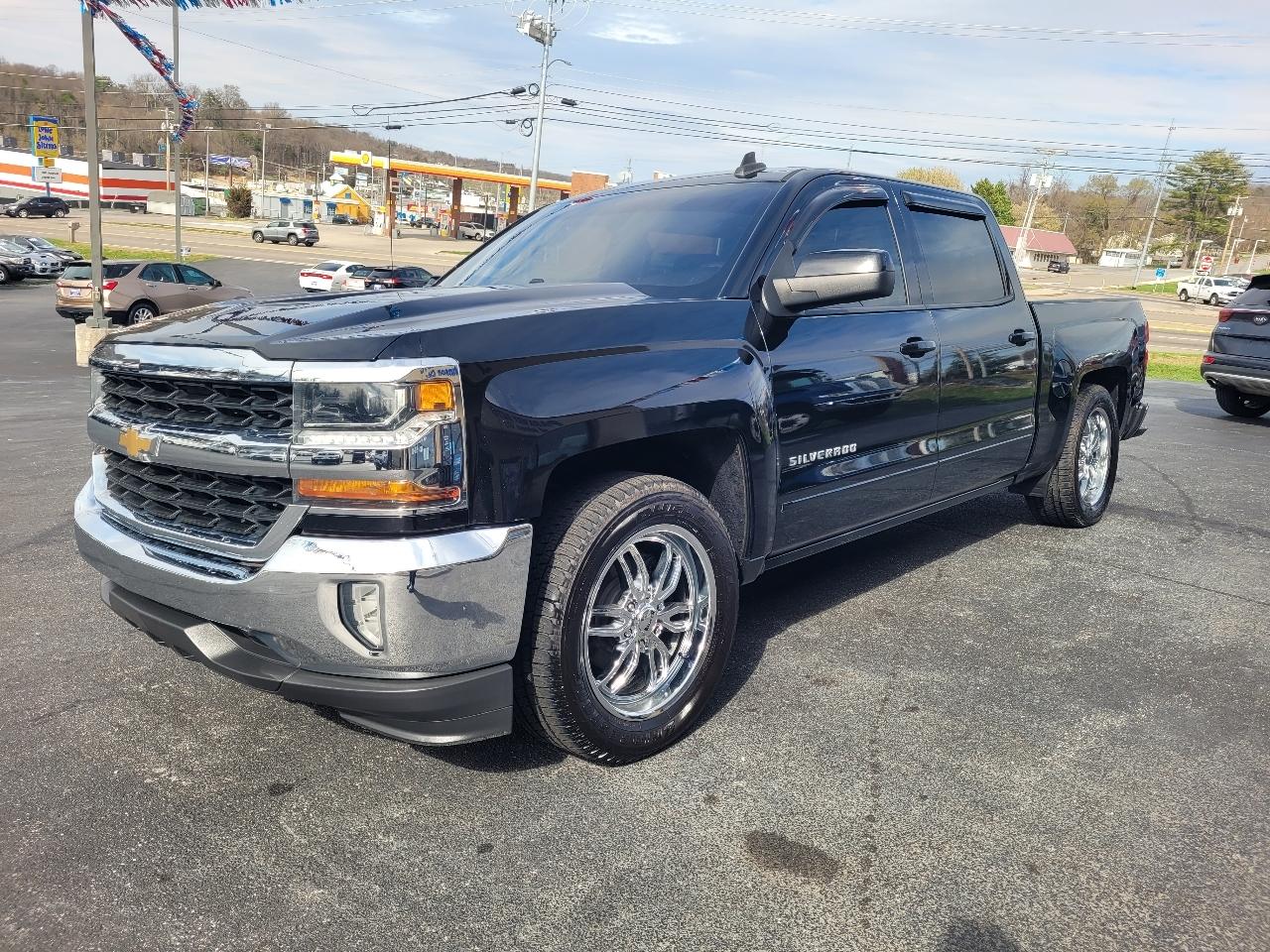 Chevrolet Silverado 1500 LT Crew Cab 2WD 2018
