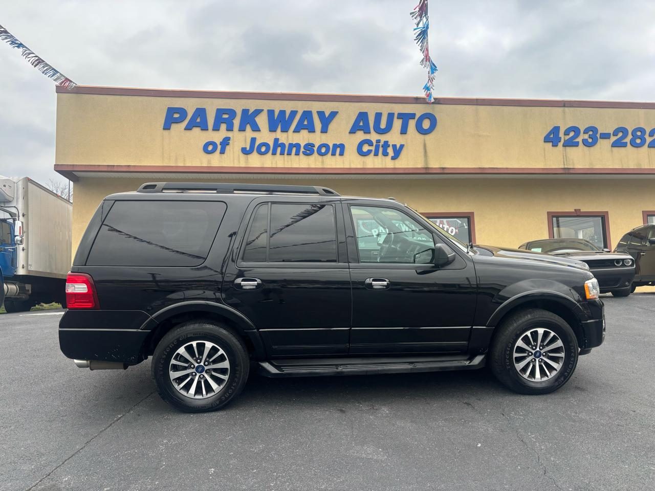 Ford Expedition XLT 2WD 2016