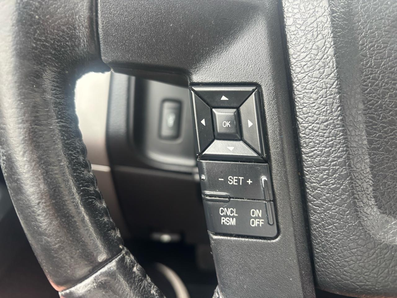 Ford Expedition XLT 2WD 2016