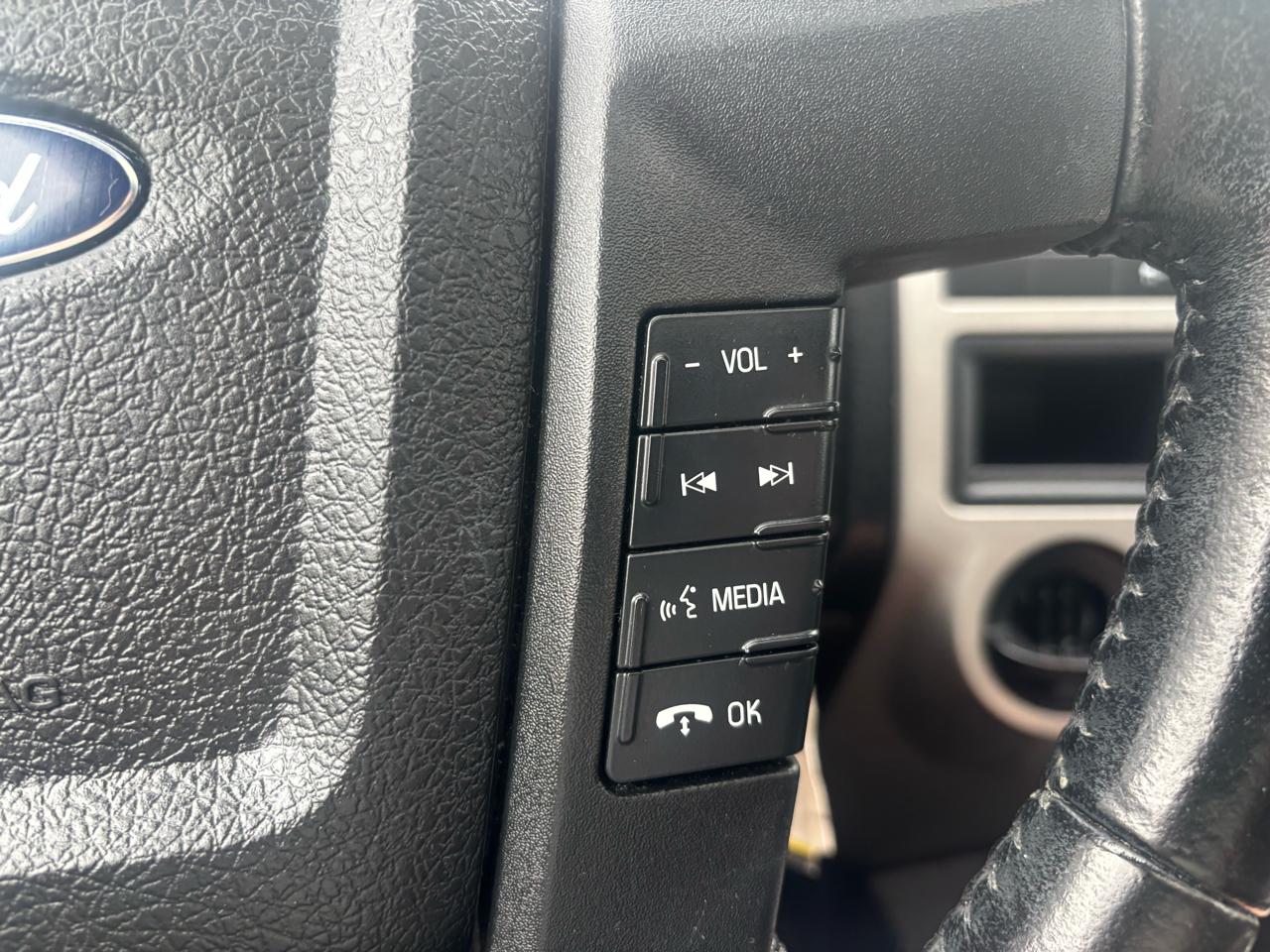 Ford Expedition XLT 2WD 2016