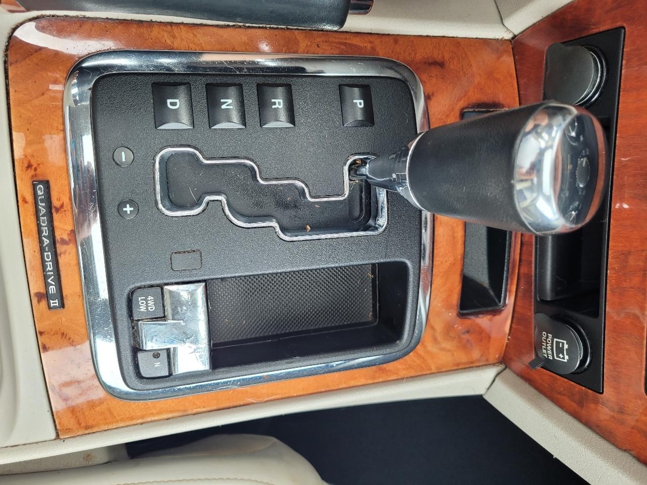 Jeep Commander Overland 4WD 2008
