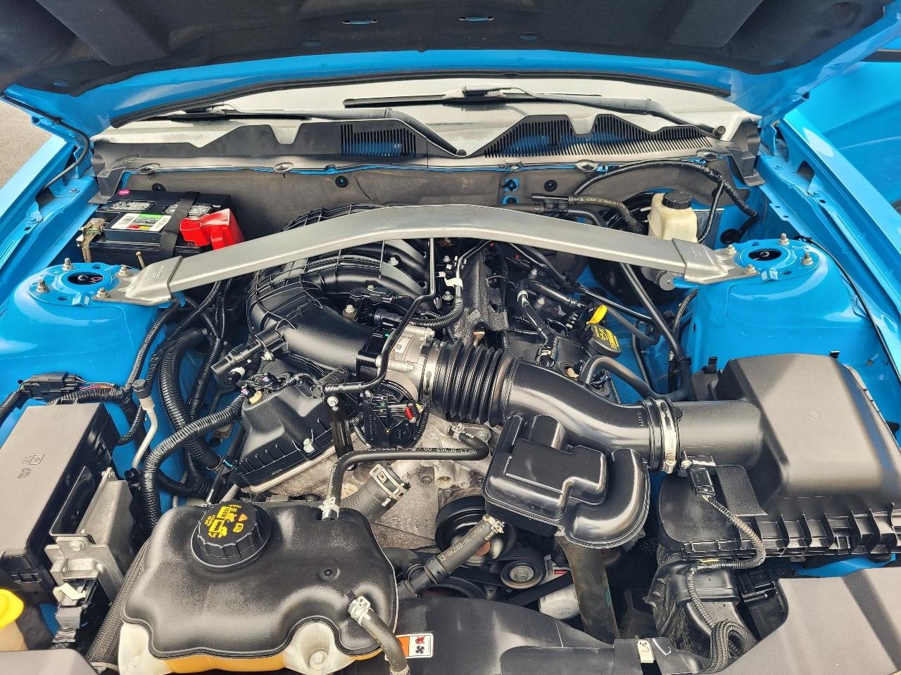 Ford Mustang V6 Convertible 2014