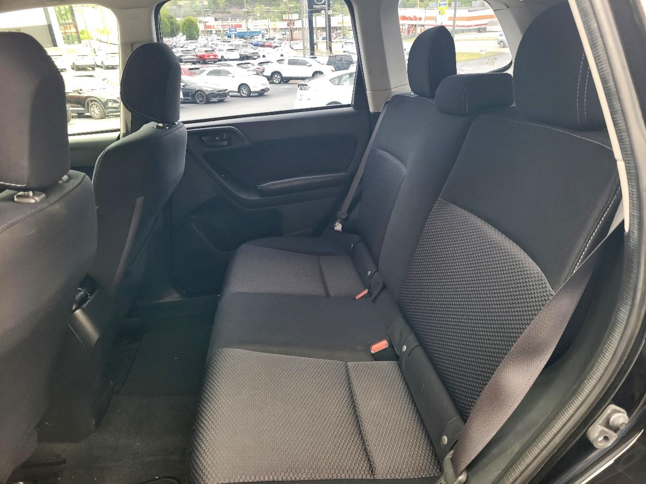 Subaru Forester 2.5i Premium PZEV CVT 2016
