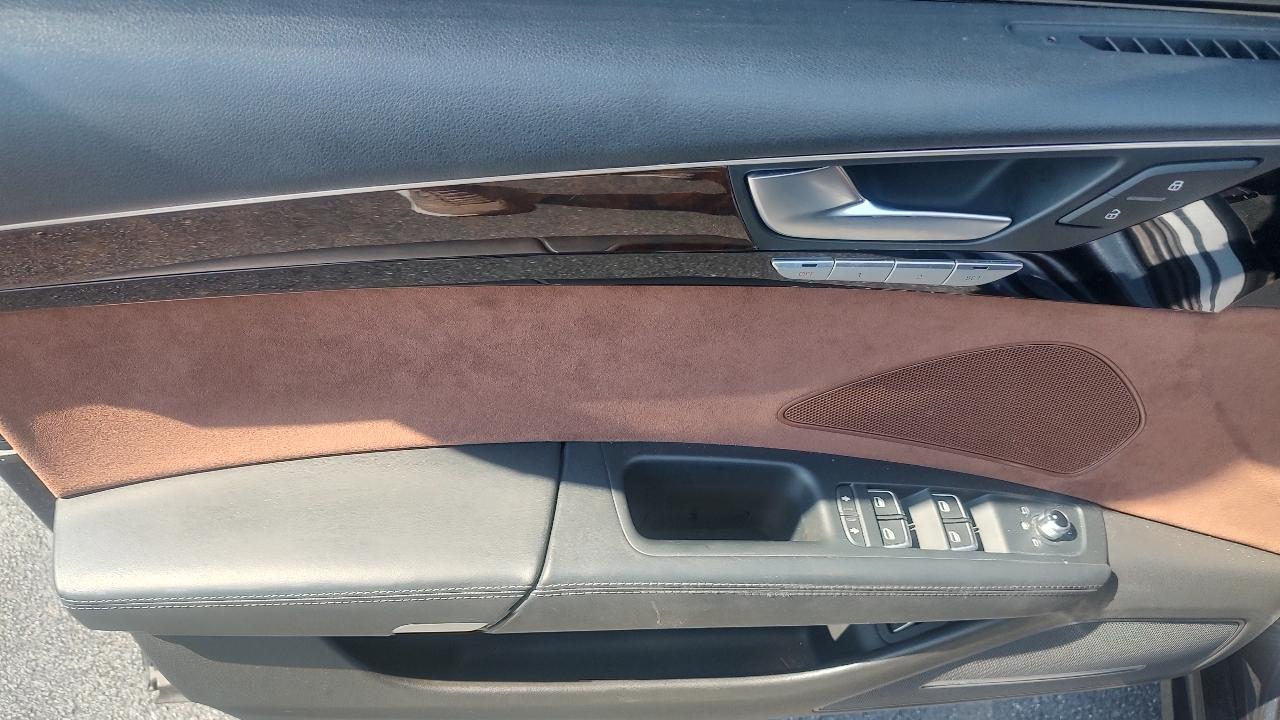 Audi A8 L 4.0T quattro 2017