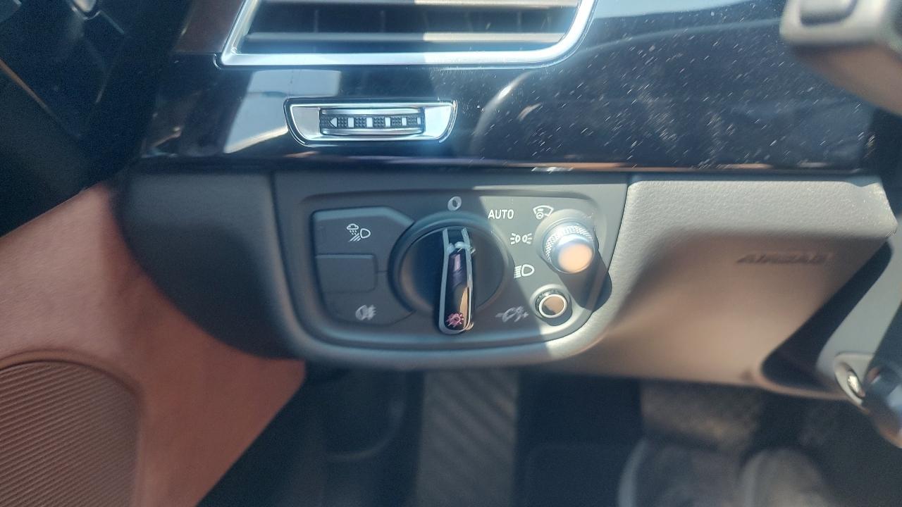 Audi A8 L 4.0T quattro 2017