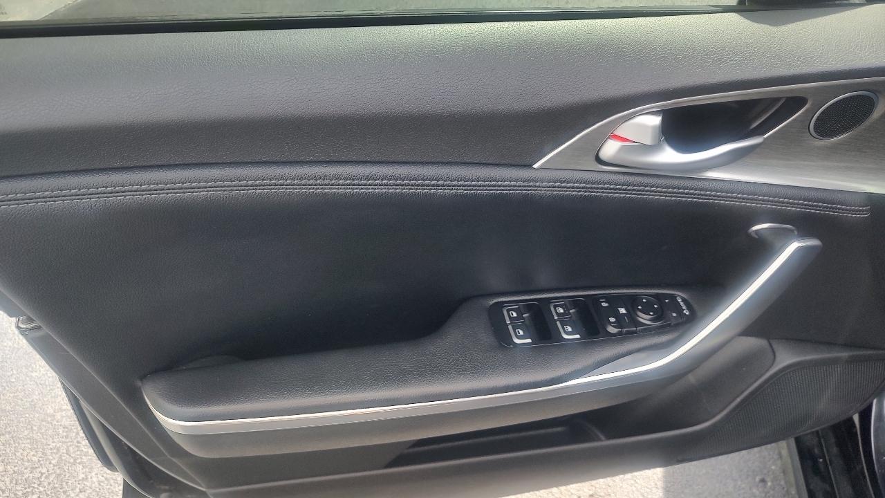 Kia Stinger GT1 2022