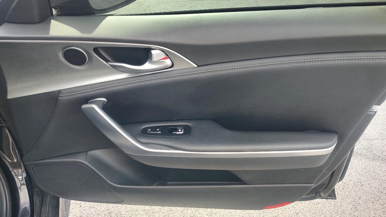 Kia Stinger GT1 2022