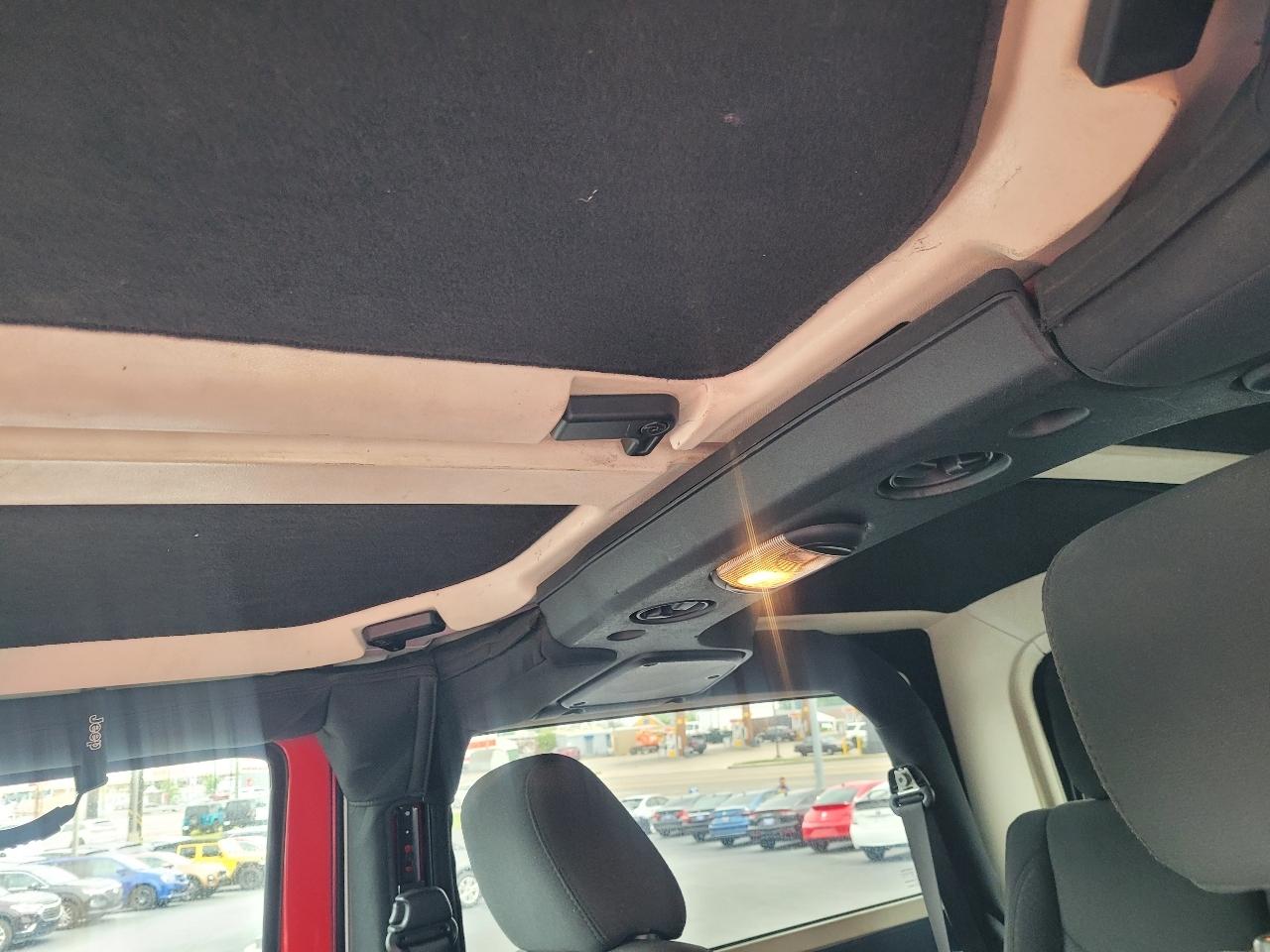 Jeep Wrangler Sport 4WD 2016