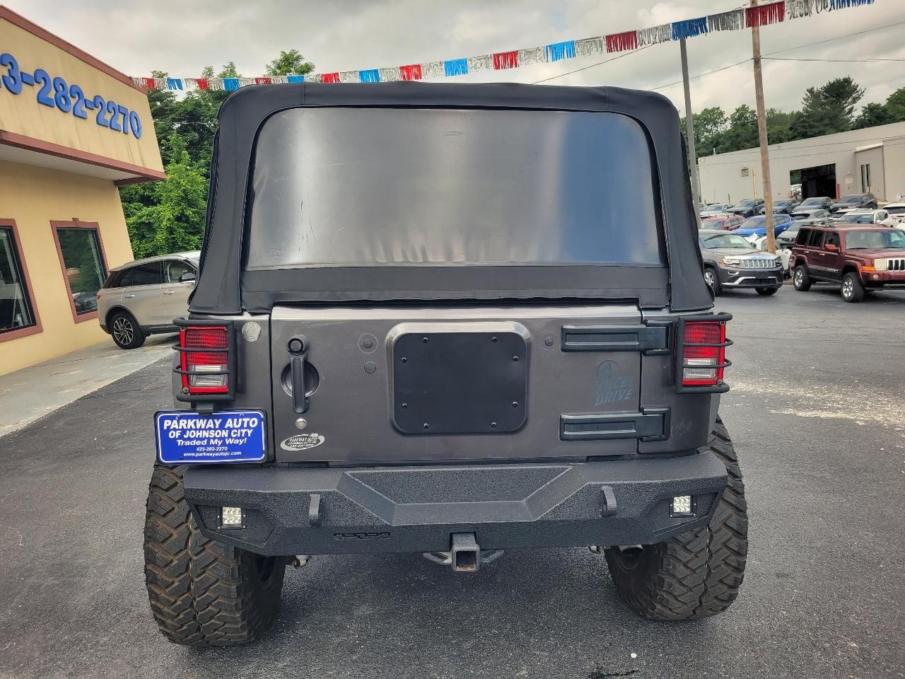 Jeep Wrangler Sport 4WD 2016