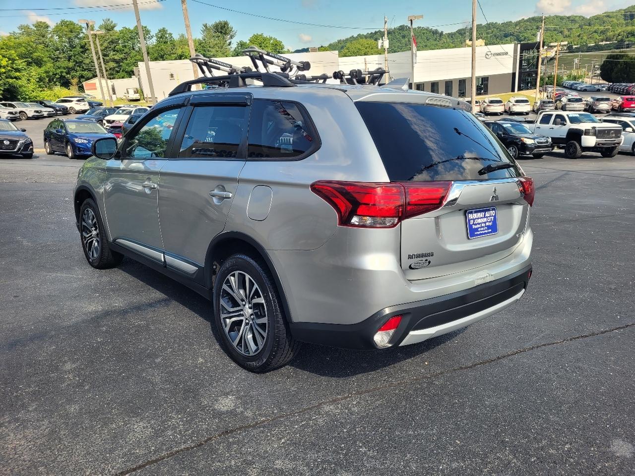 Mitsubishi Outlander SEL AWD 2018
