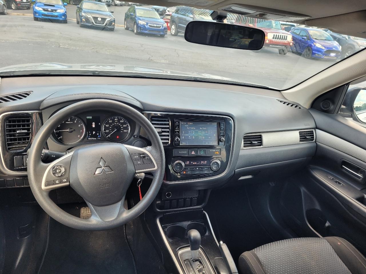 Mitsubishi Outlander SEL AWD 2018