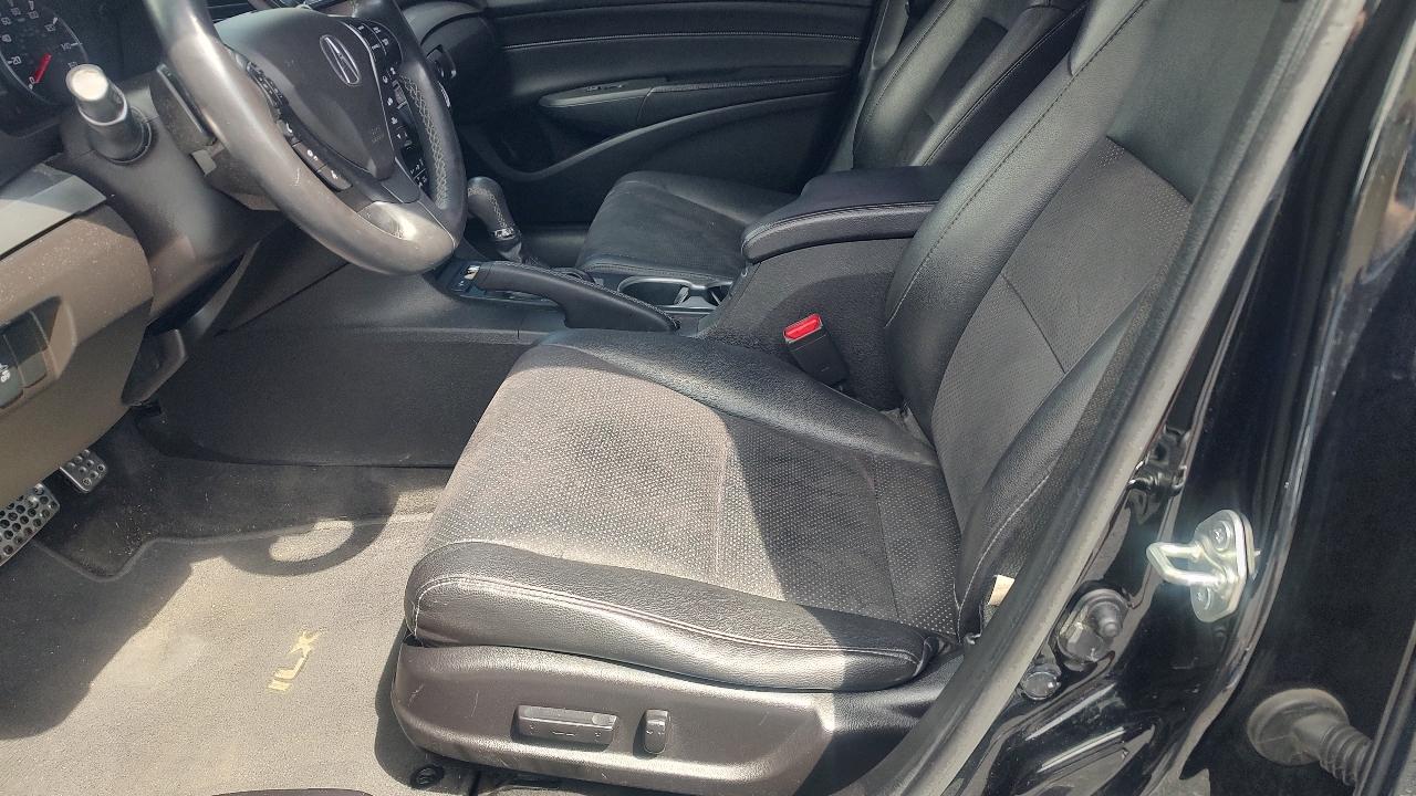 Acura ILX 8-Spd AT w/ Technology Plus Package 2016