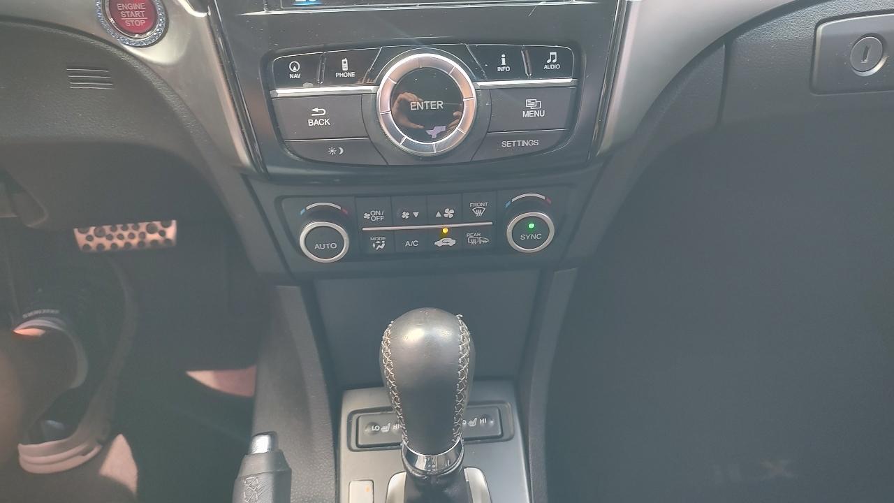 Acura ILX 8-Spd AT w/ Technology Plus Package 2016