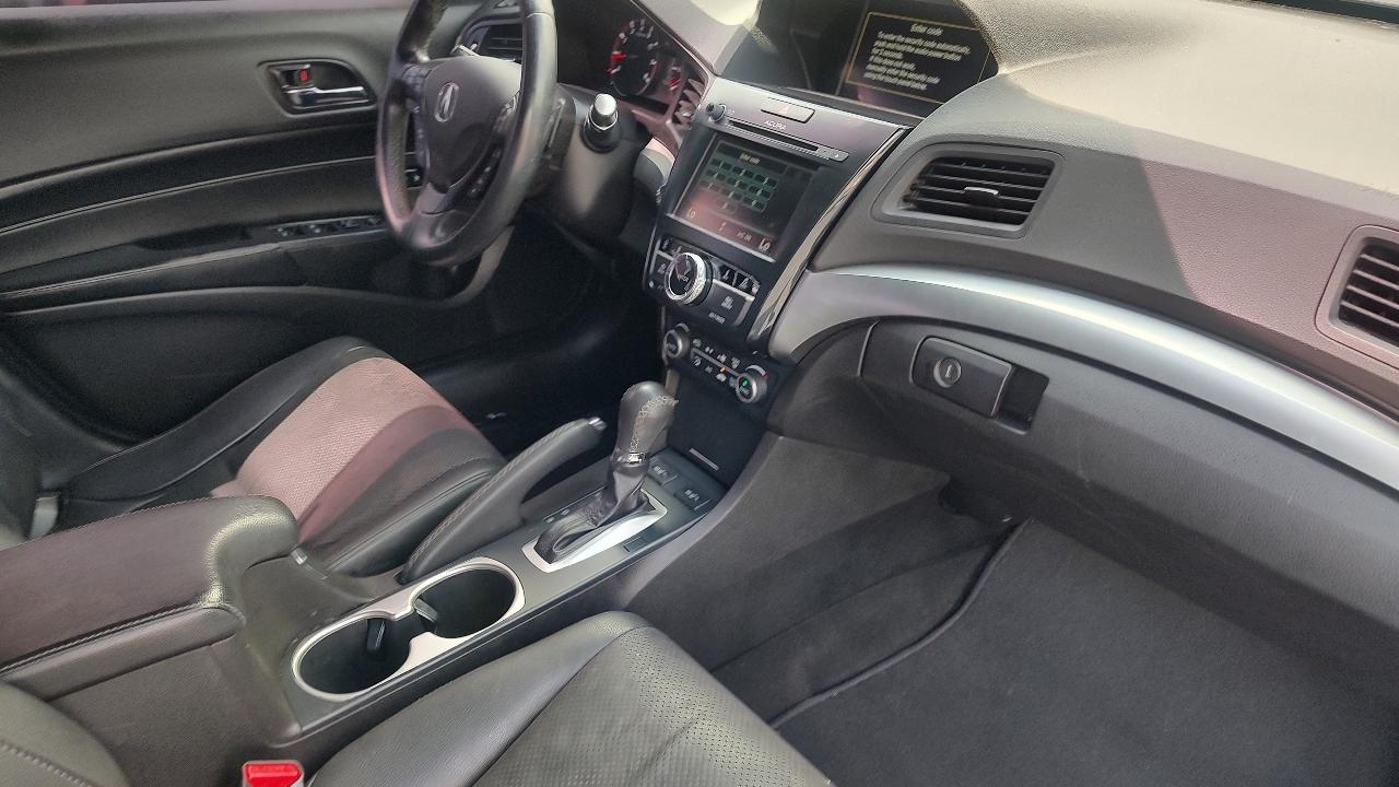 Acura ILX 8-Spd AT w/ Technology Plus Package 2016
