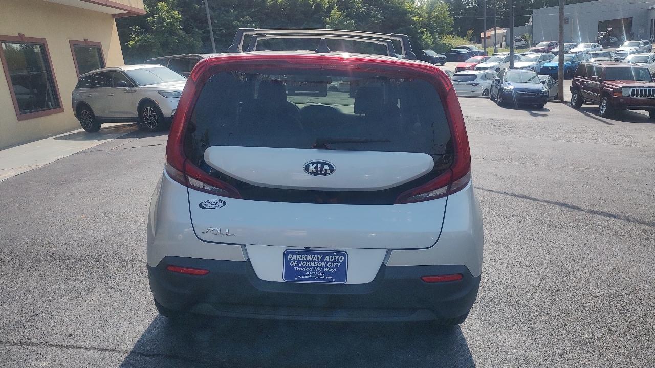 Kia Soul LX CVT 2021