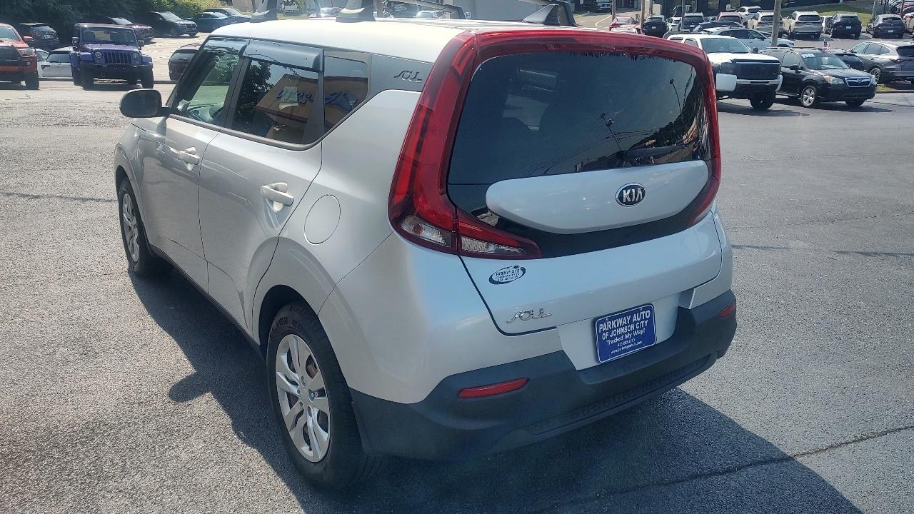 Kia Soul LX CVT 2021