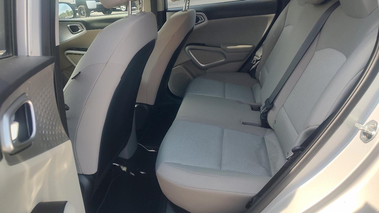 Kia Soul LX CVT 2021